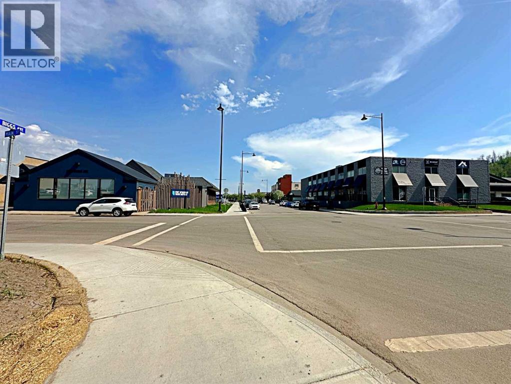 9714 Main Street, Fort McMurray