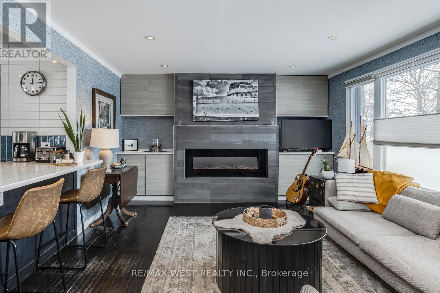 169 BAYVIEW AVENUE E - 16