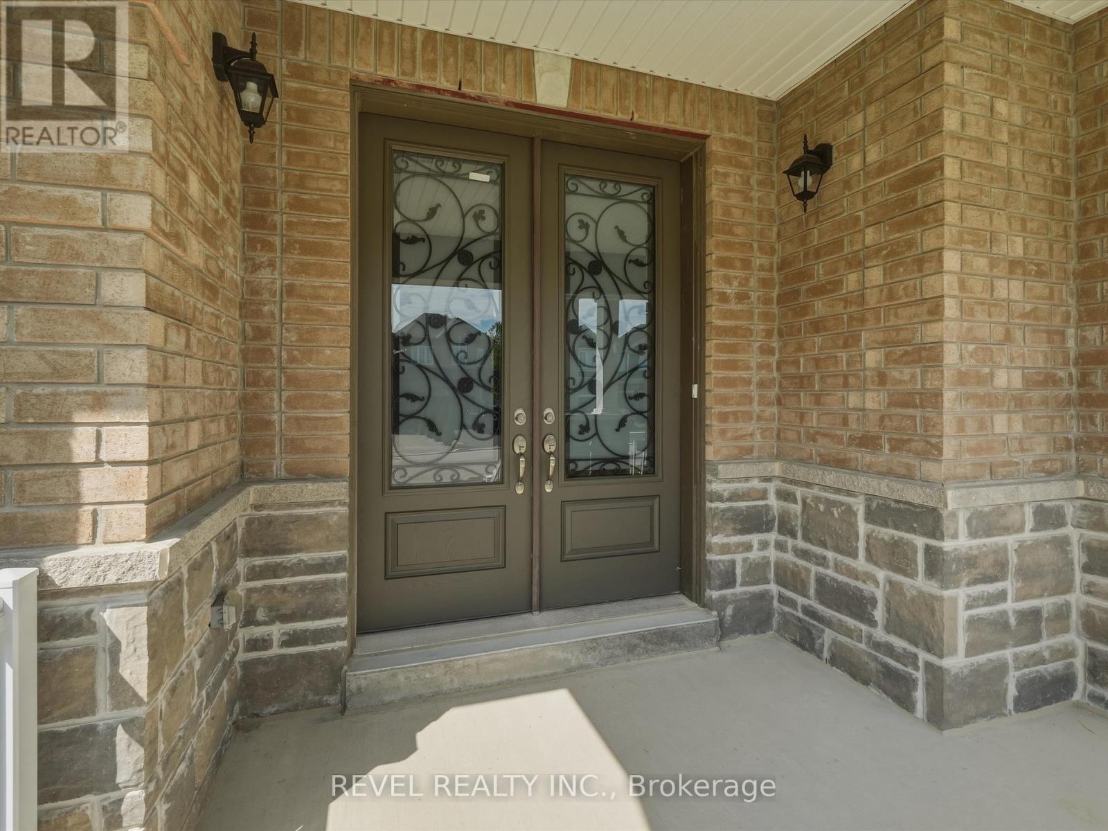 63 WOOD CRESCENT - 5