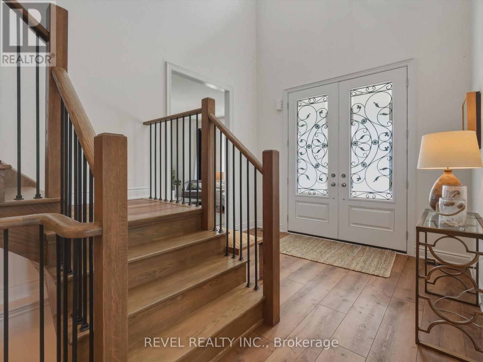 63 WOOD CRESCENT - 7