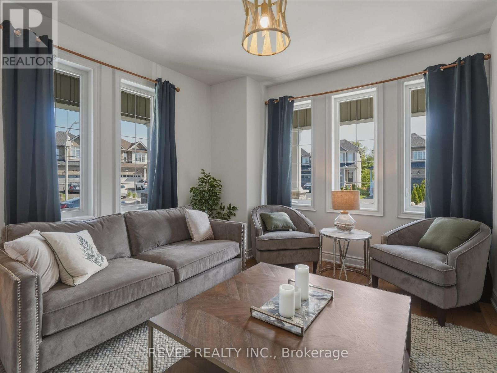 63 WOOD CRESCENT - 9