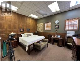 700 Main Street E, Gravelbourg, SK S0H1X0 Photo 12