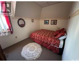 700 Main Street E, Gravelbourg, SK S0H1X0 Photo 17