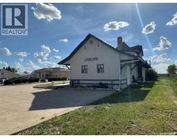 700 Main Street E, Gravelbourg, SK S0H1X0 Photo 22