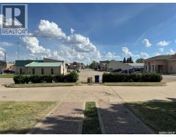 700 Main Street E, Gravelbourg, SK S0H1X0 Photo 24