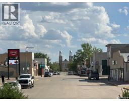 700 Main Street E, Gravelbourg, SK S0H1X0 Photo 25