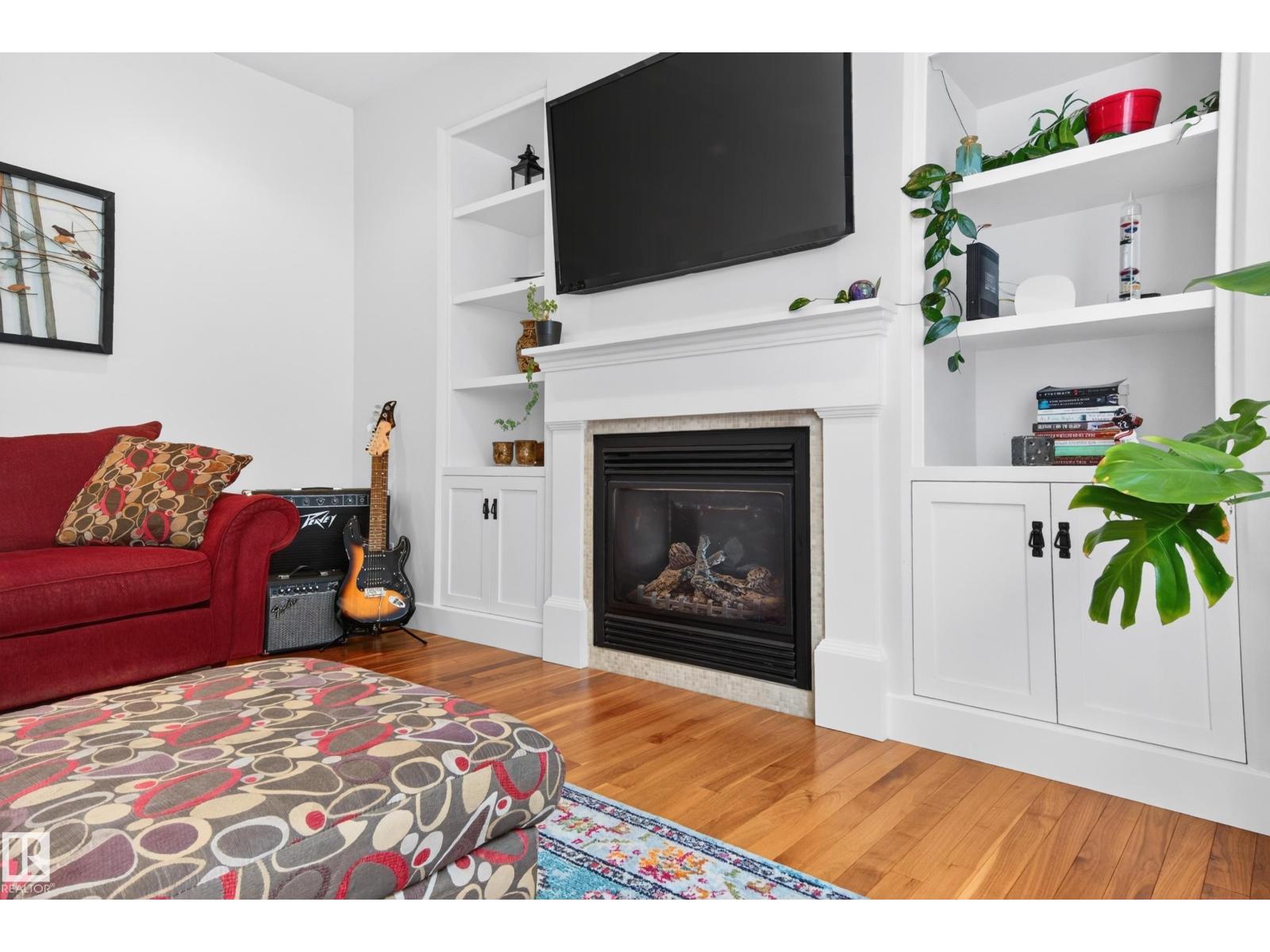 21147 48 AV NW - 11