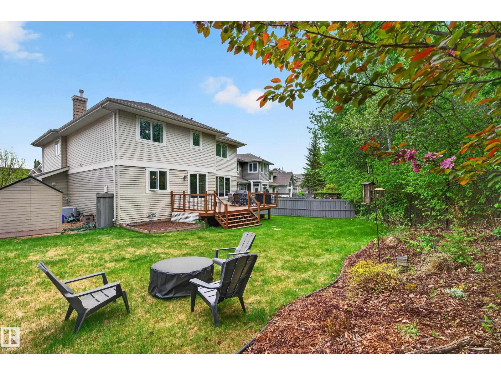 21147 48 AV NW - 48