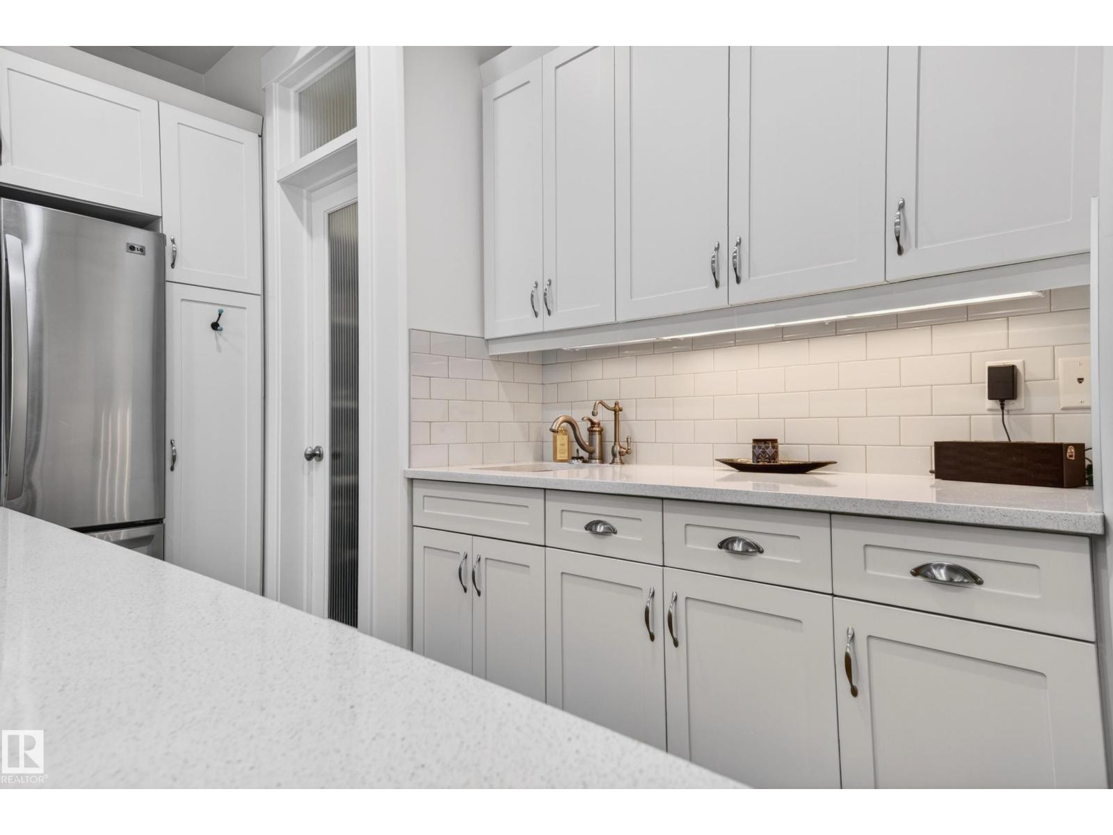 21147 48 AV NW - 21