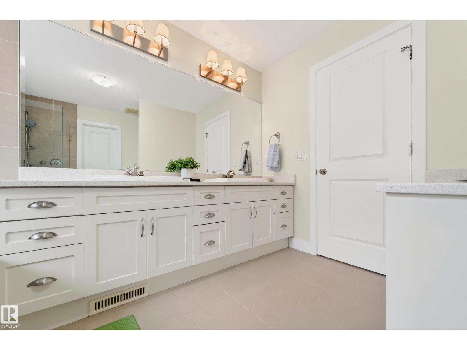 21147 48 AV NW - 34