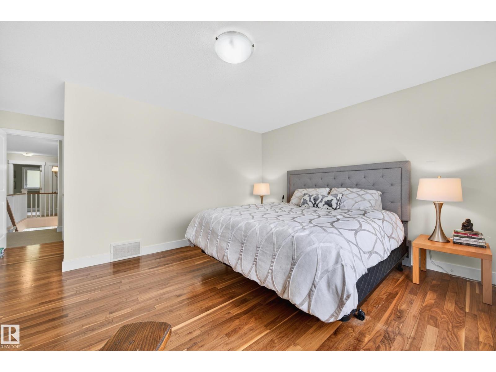 21147 48 AV NW - 31