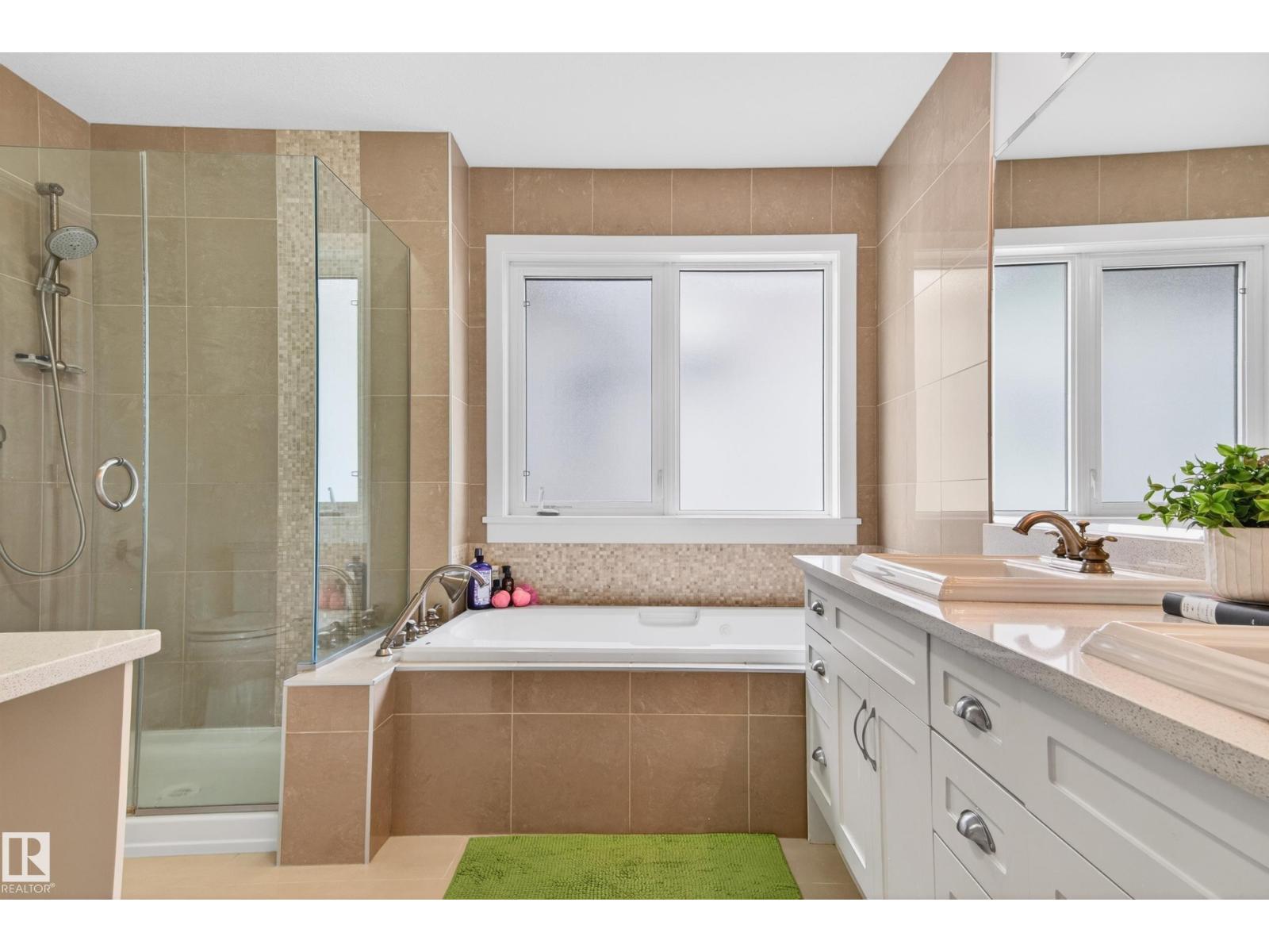 21147 48 AV NW - 32