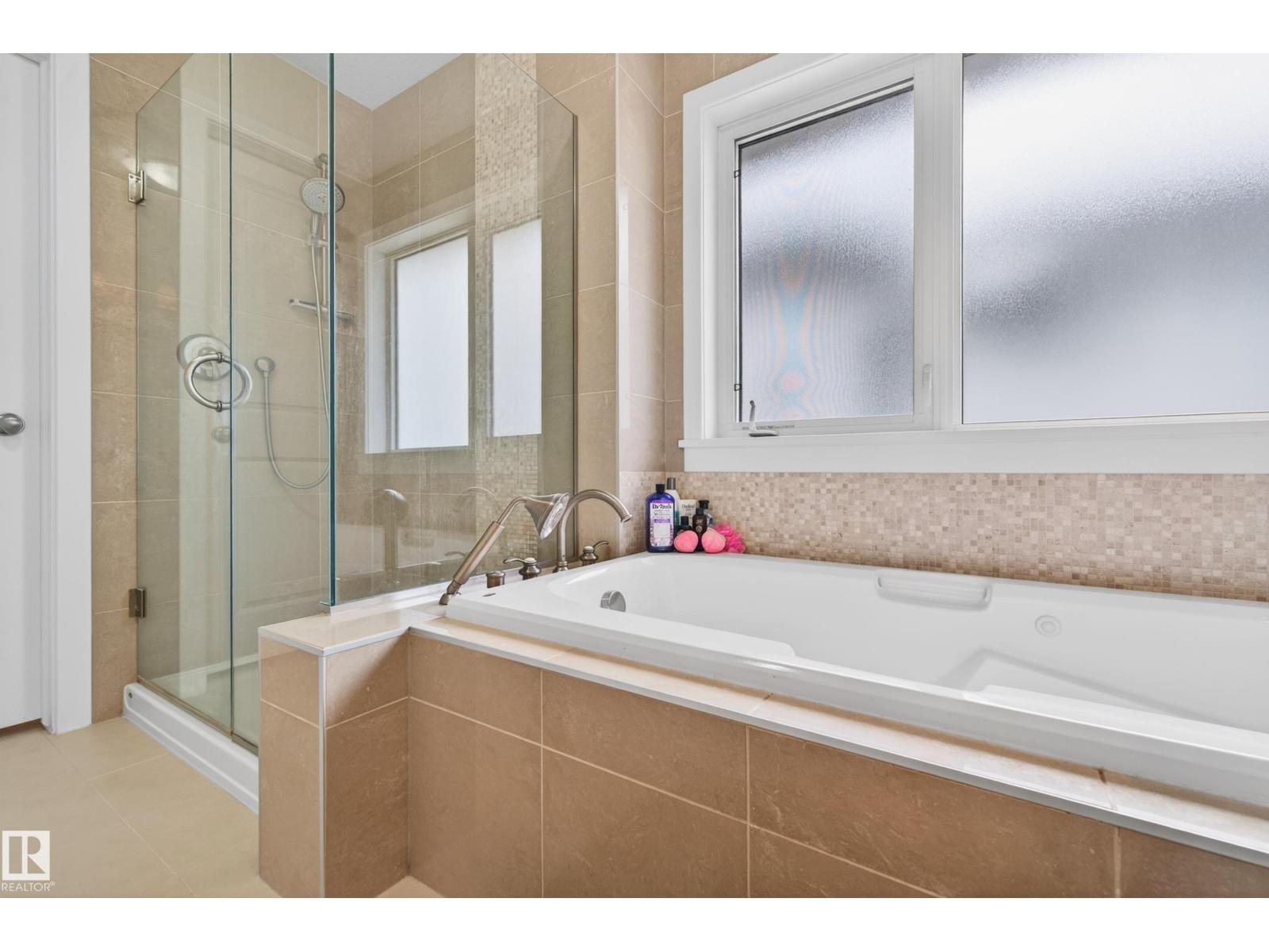 21147 48 AV NW - 35