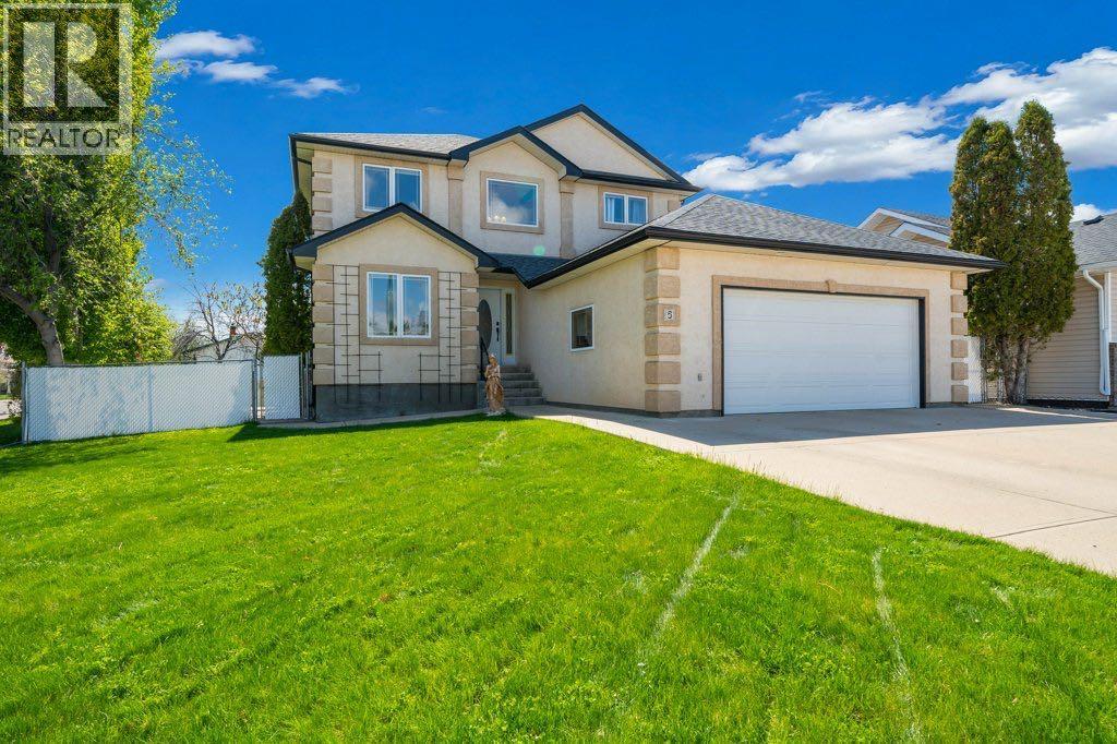 5 Hunter Court NE - 1