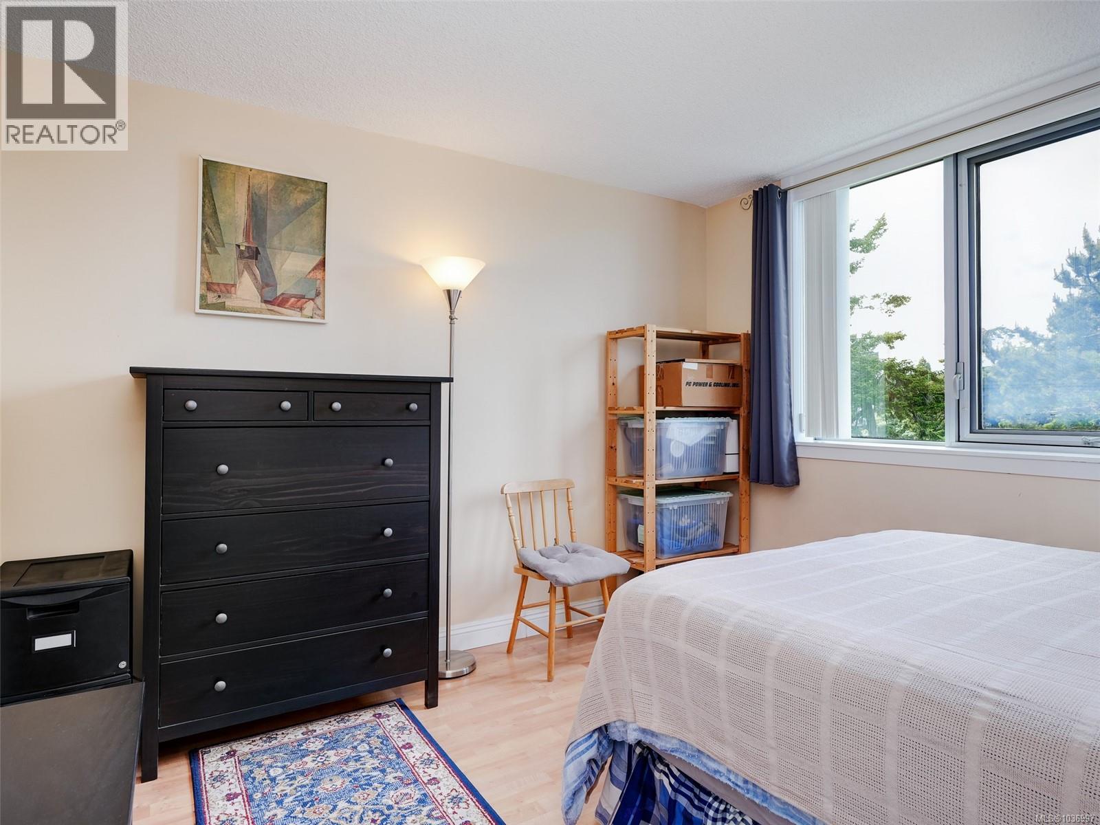 #501 327 Maitland St - 10