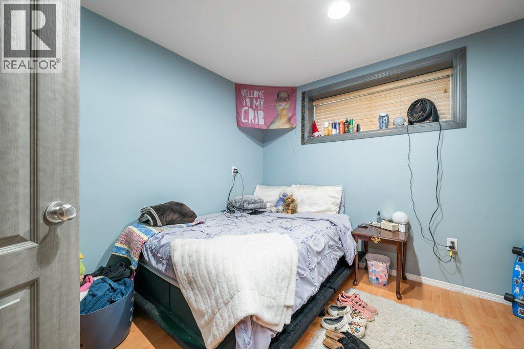5 Hunter Court NE - 32