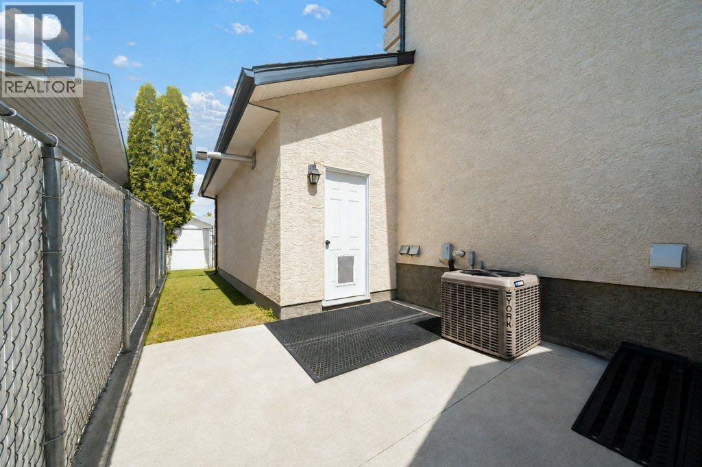 5 Hunter Court NE - 50
