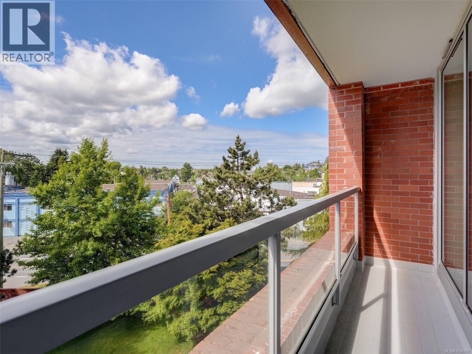 #501 327 Maitland St - 17