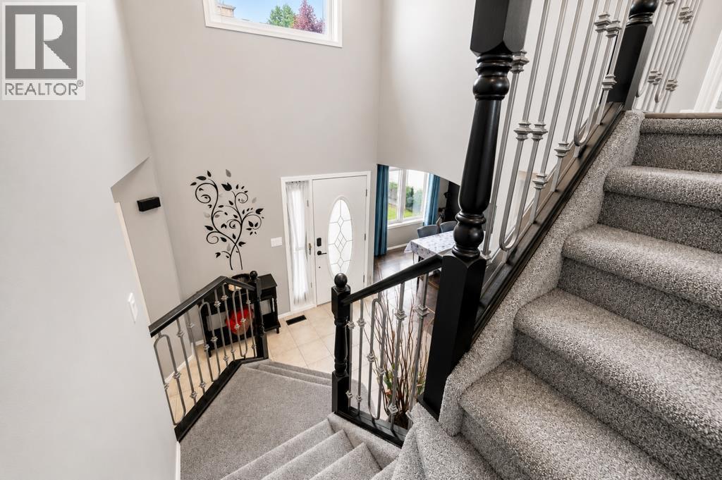 5 Hunter Court NE - 16