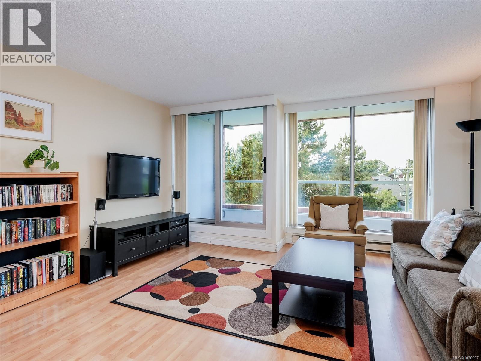 #501 327 Maitland St - 4