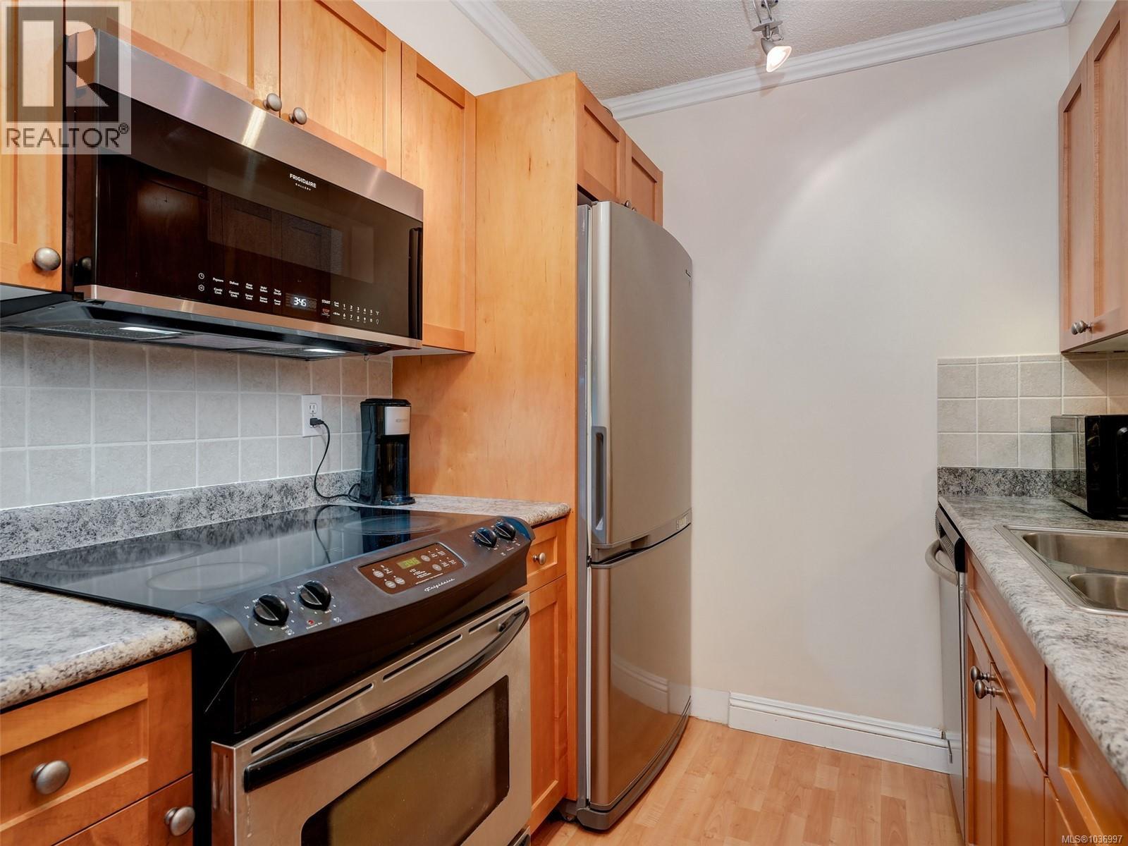 #501 327 Maitland St - 8