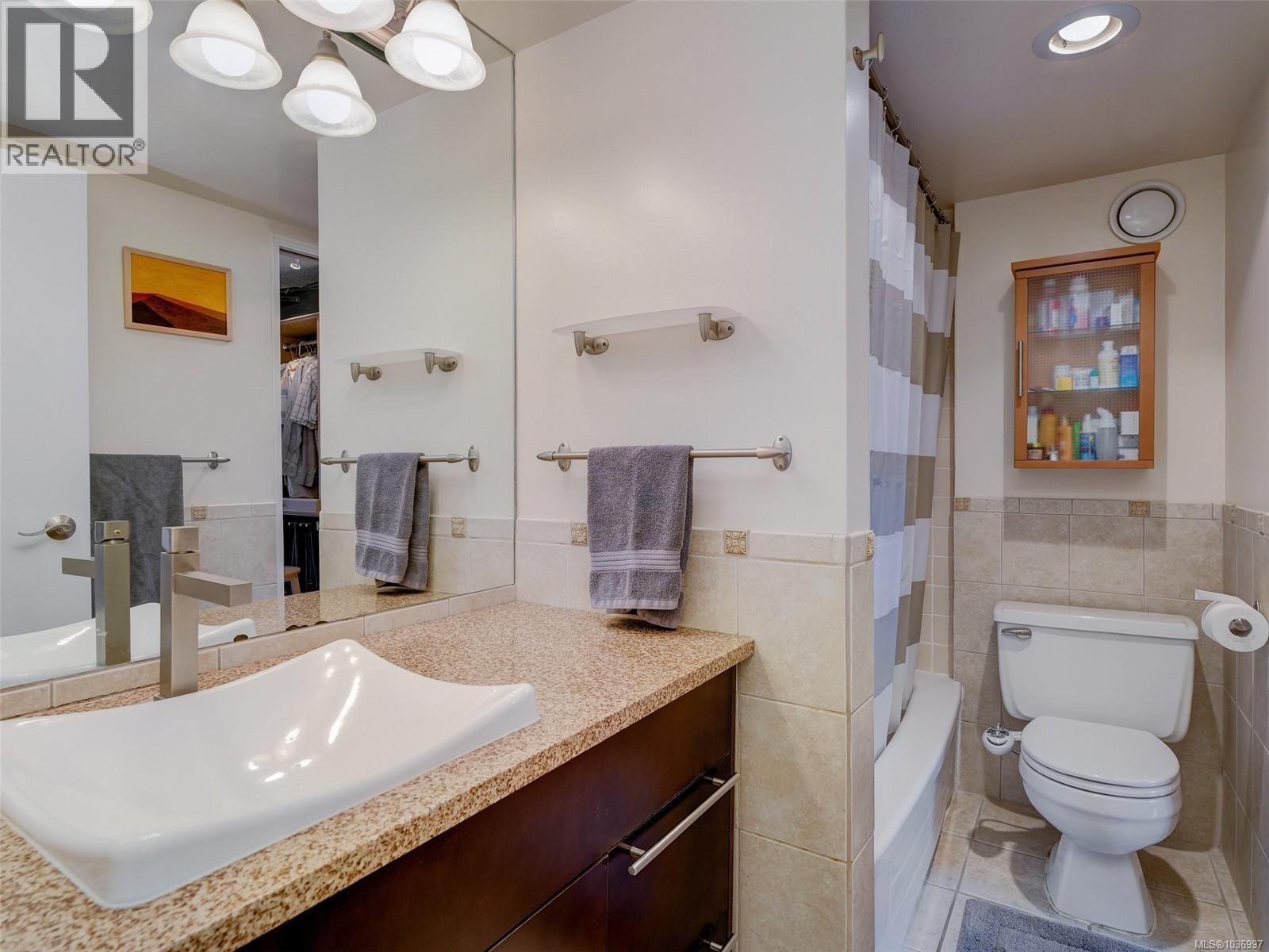 #501 327 Maitland St - 13