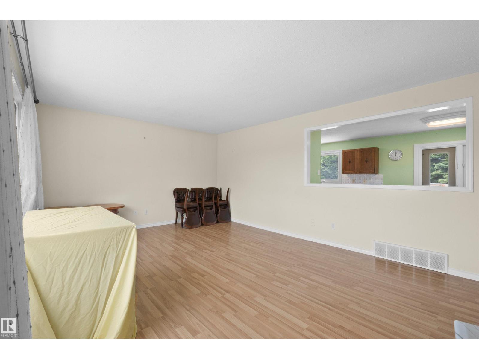 #18 53111 RGE ROAD 21 - 15