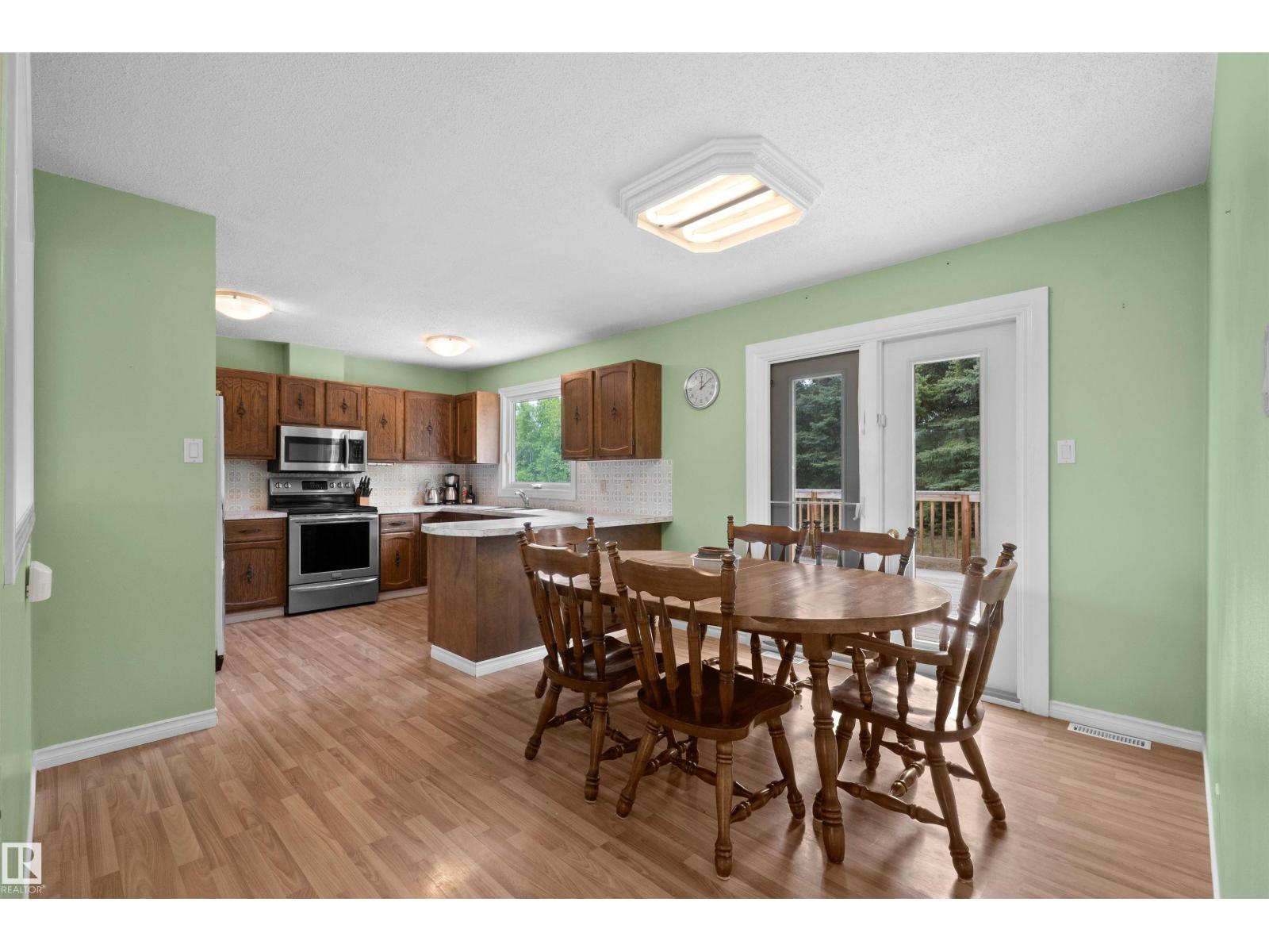 #18 53111 RGE ROAD 21 - 17