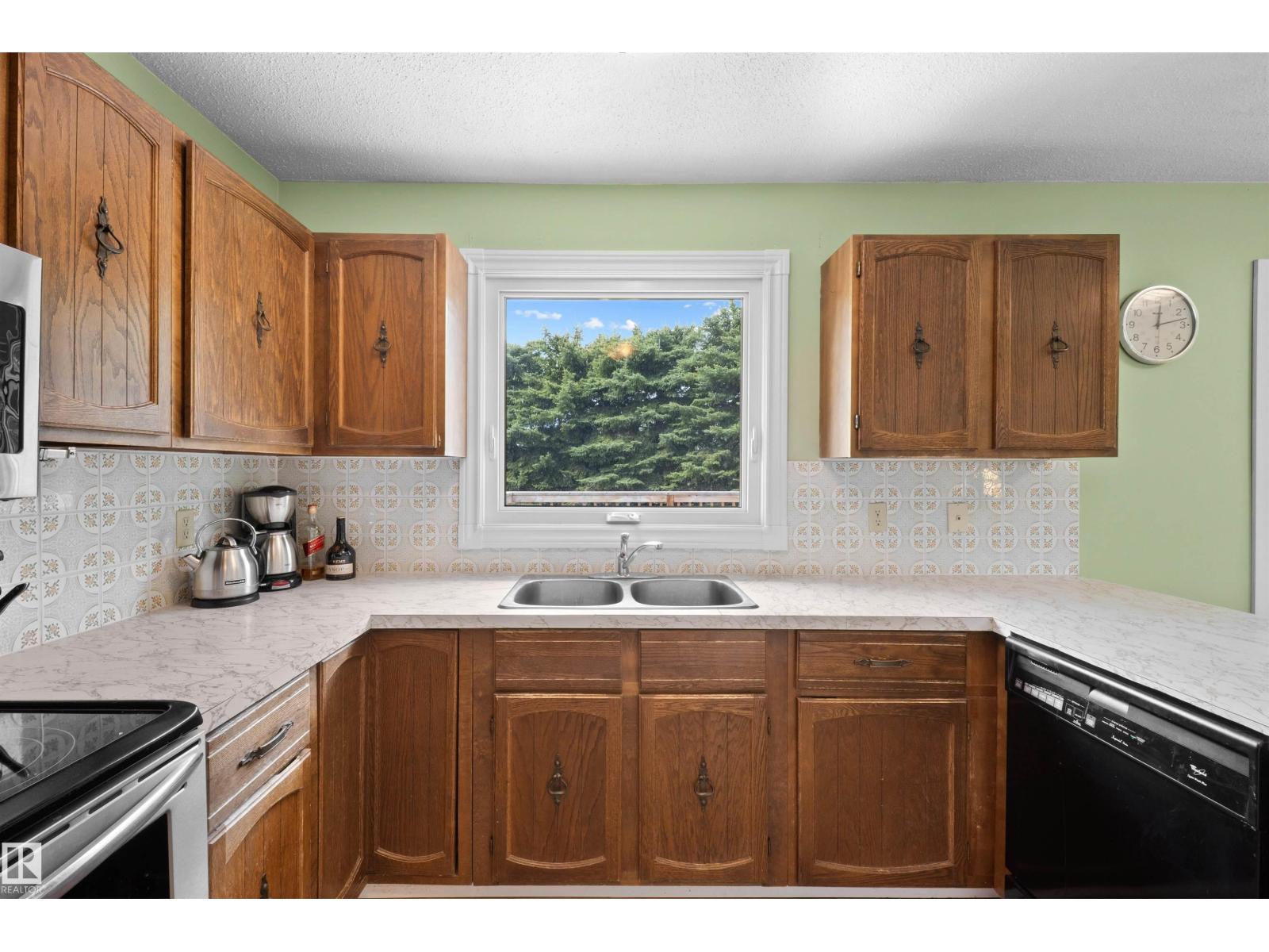 #18 53111 RGE ROAD 21 - 23