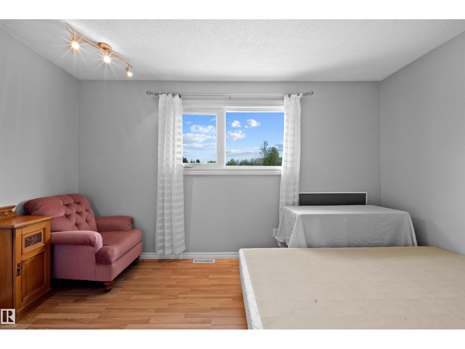 #18 53111 RGE ROAD 21 - 31