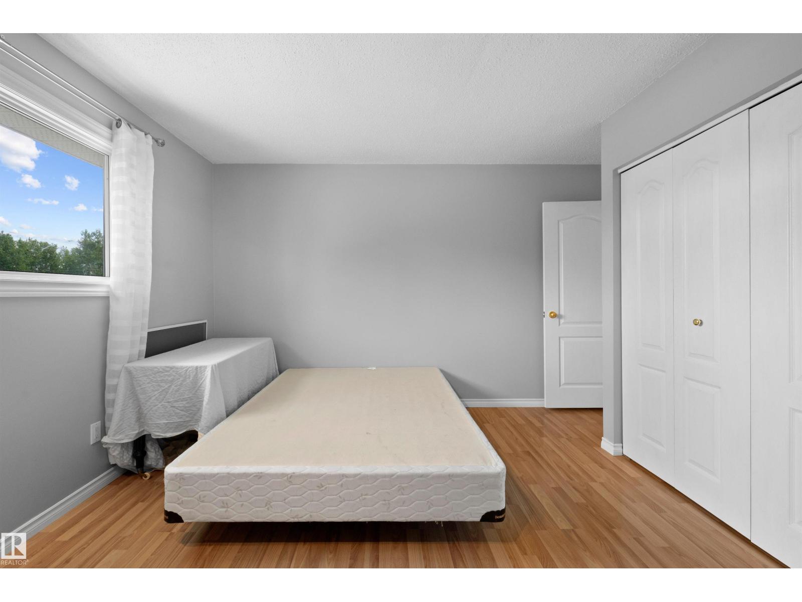 #18 53111 RGE ROAD 21 - 32