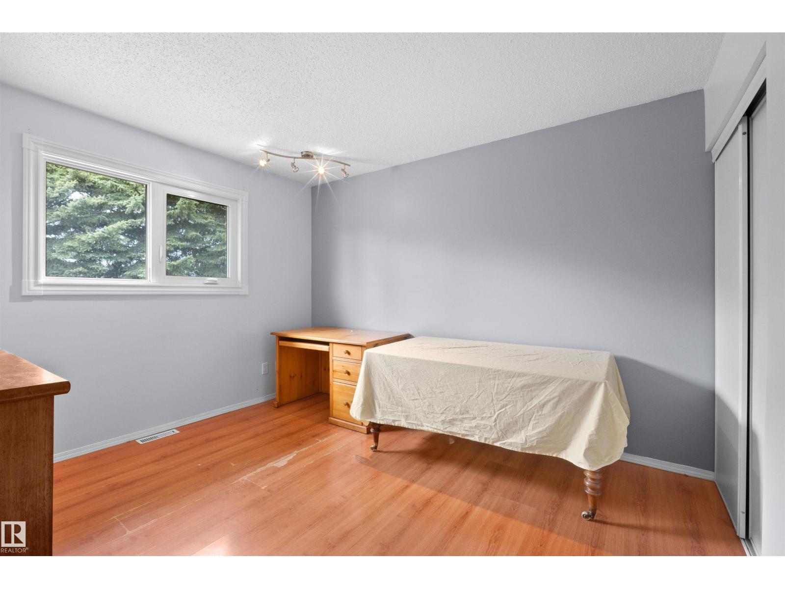 #18 53111 RGE ROAD 21 - 34