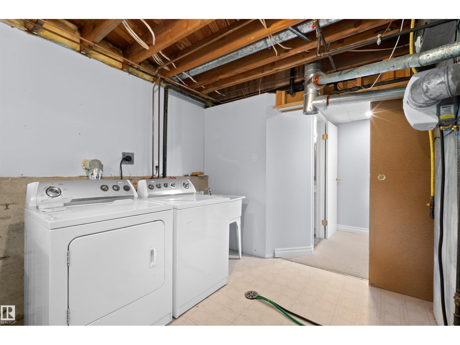 #18 53111 RGE ROAD 21 - 52