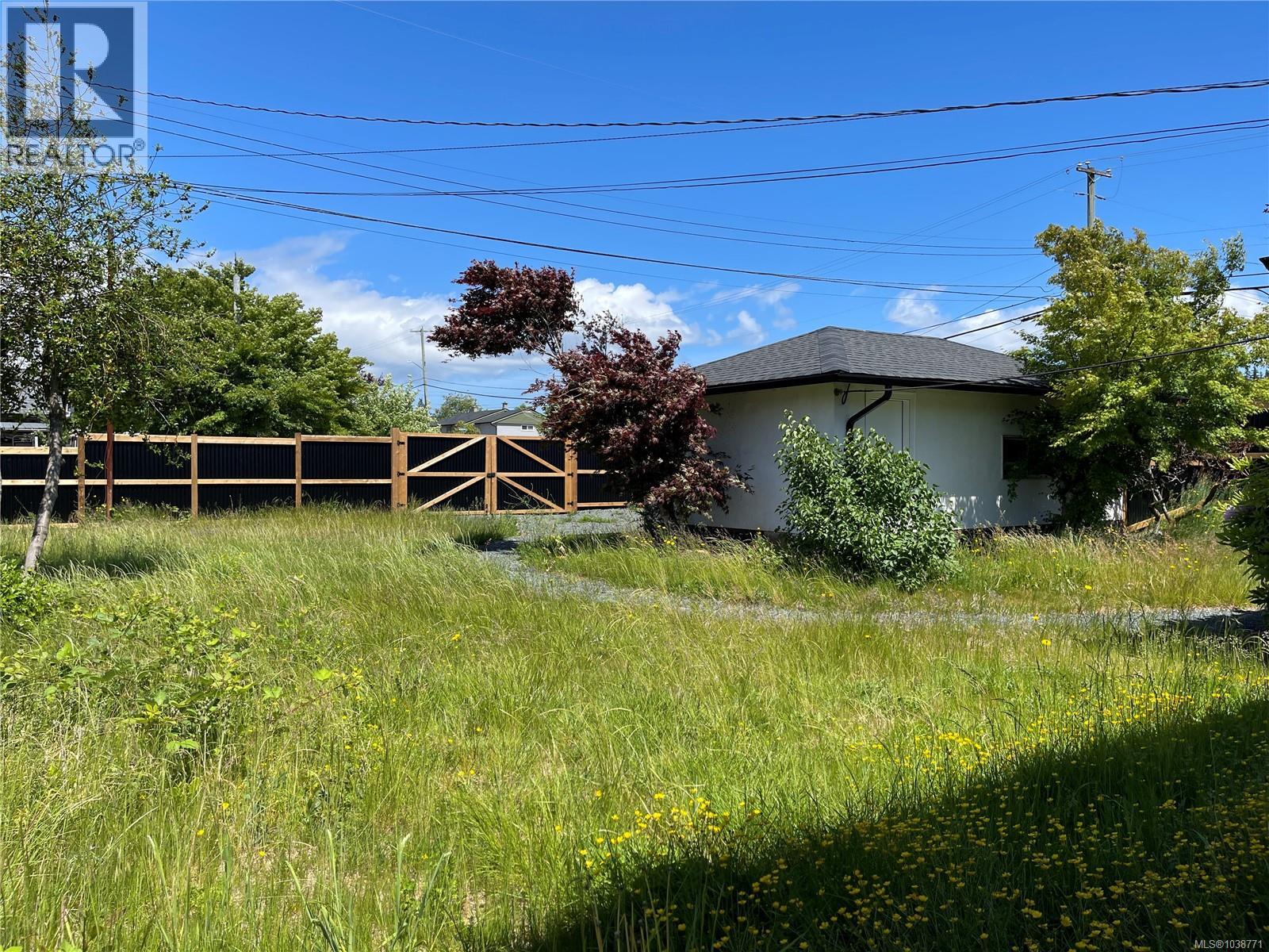 3811 Morton St - 17