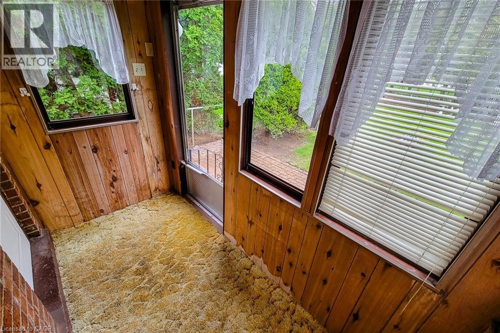 187 PARADISE Road N - 35