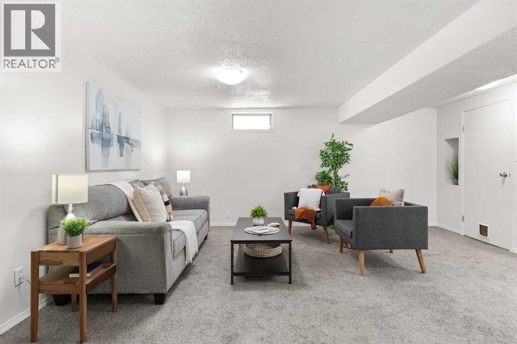 1946 17 Avenue SE - 31