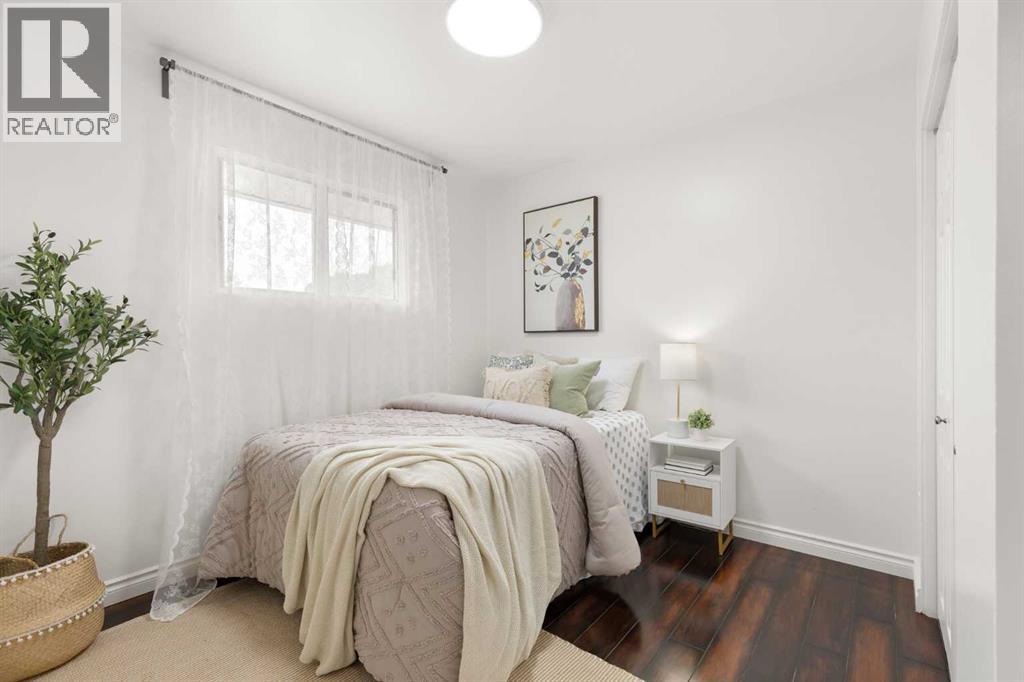 1946 17 Avenue SE - 21