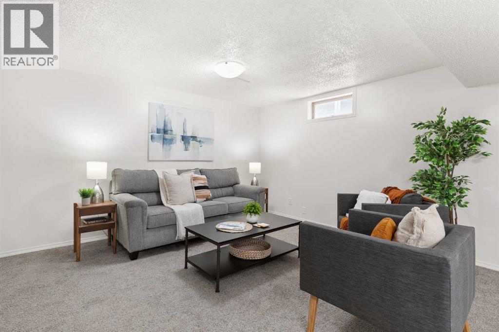 1946 17 Avenue SE - 28