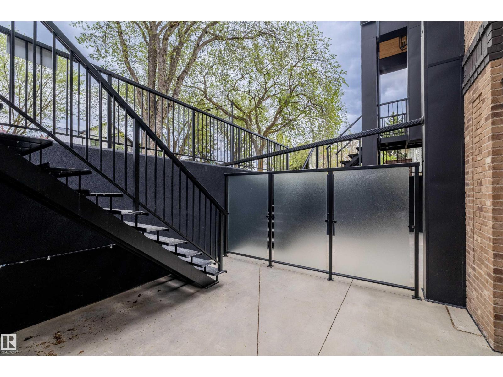 10932 & 10934 132 ST NW - 54