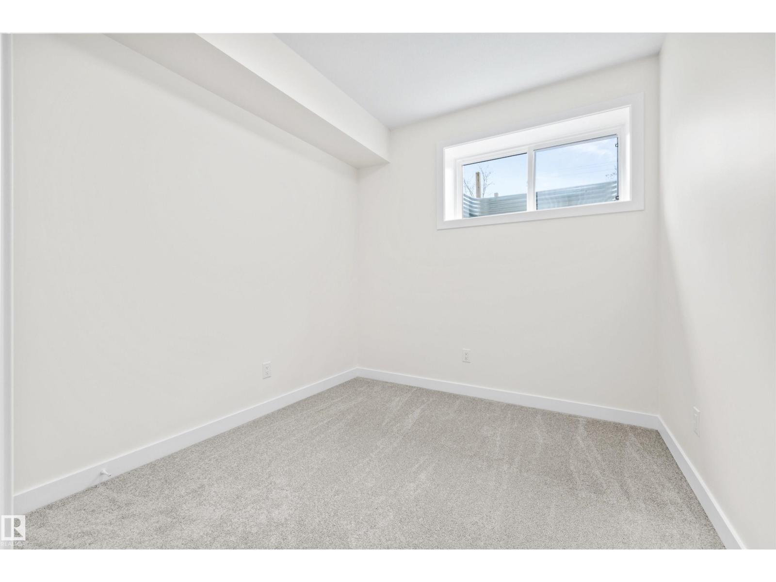 10932 & 10934 132 ST NW - 58