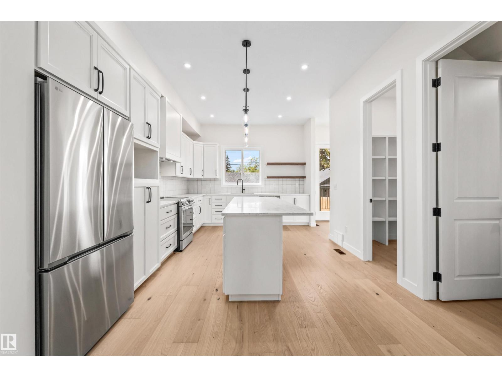 10932 & 10934 132 ST NW - 44