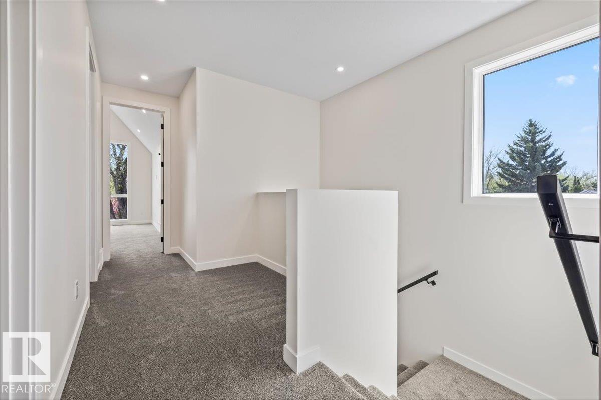 10932 132 ST NW - 23