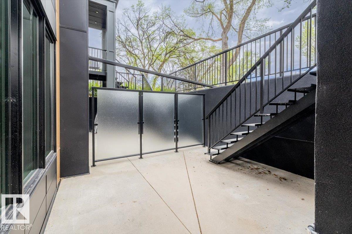 10932 132 ST NW - 43