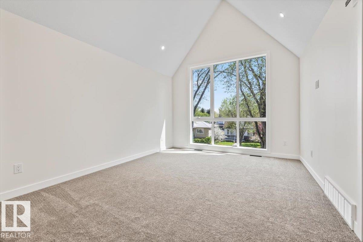 10932 132 ST NW - 25