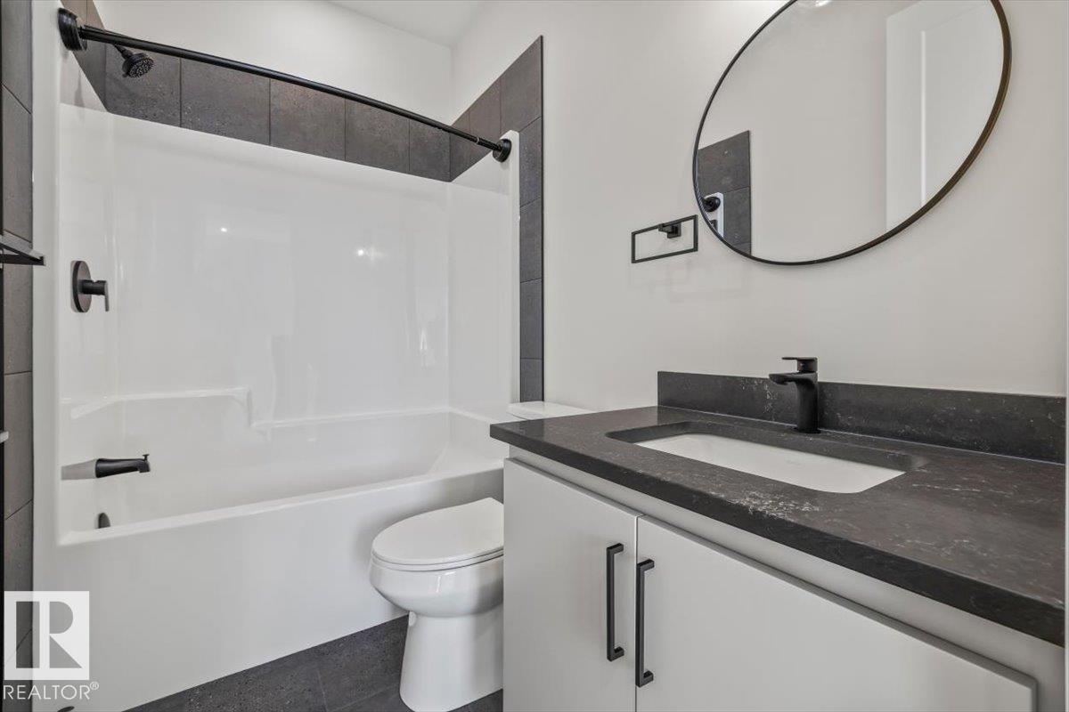 10932 132 ST NW - 38