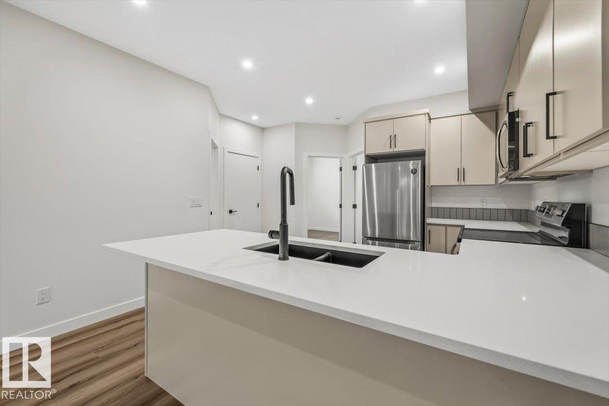10932 132 ST NW - 52