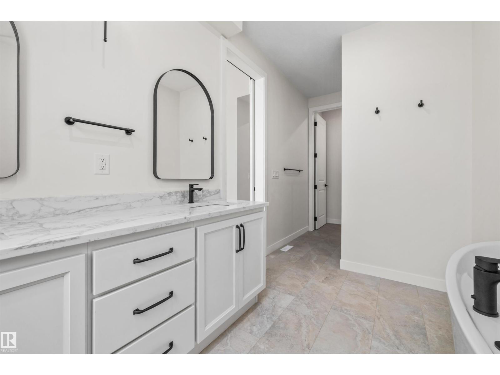 10934 132 ST NW - 36