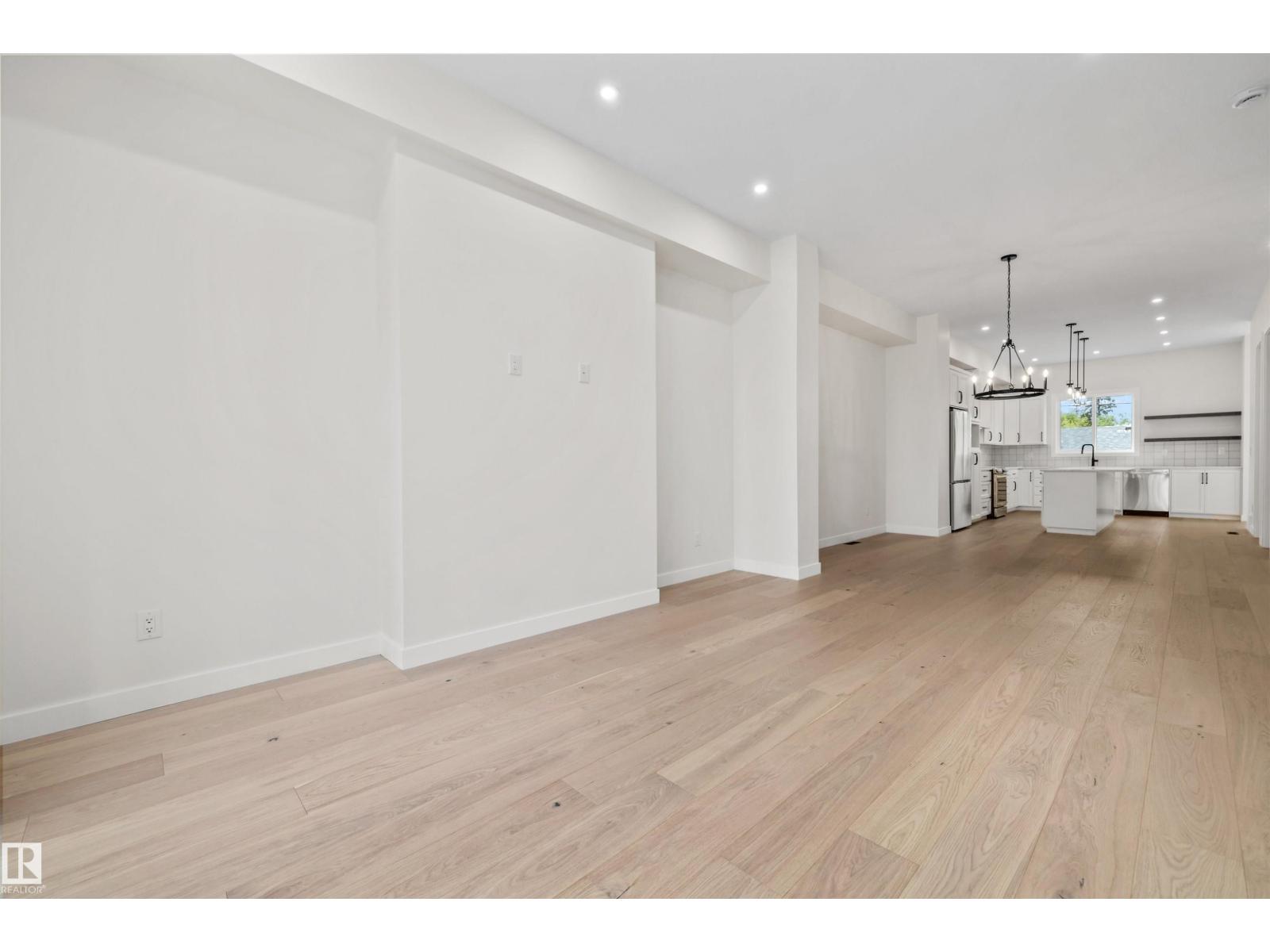 10934 132 ST NW - 7