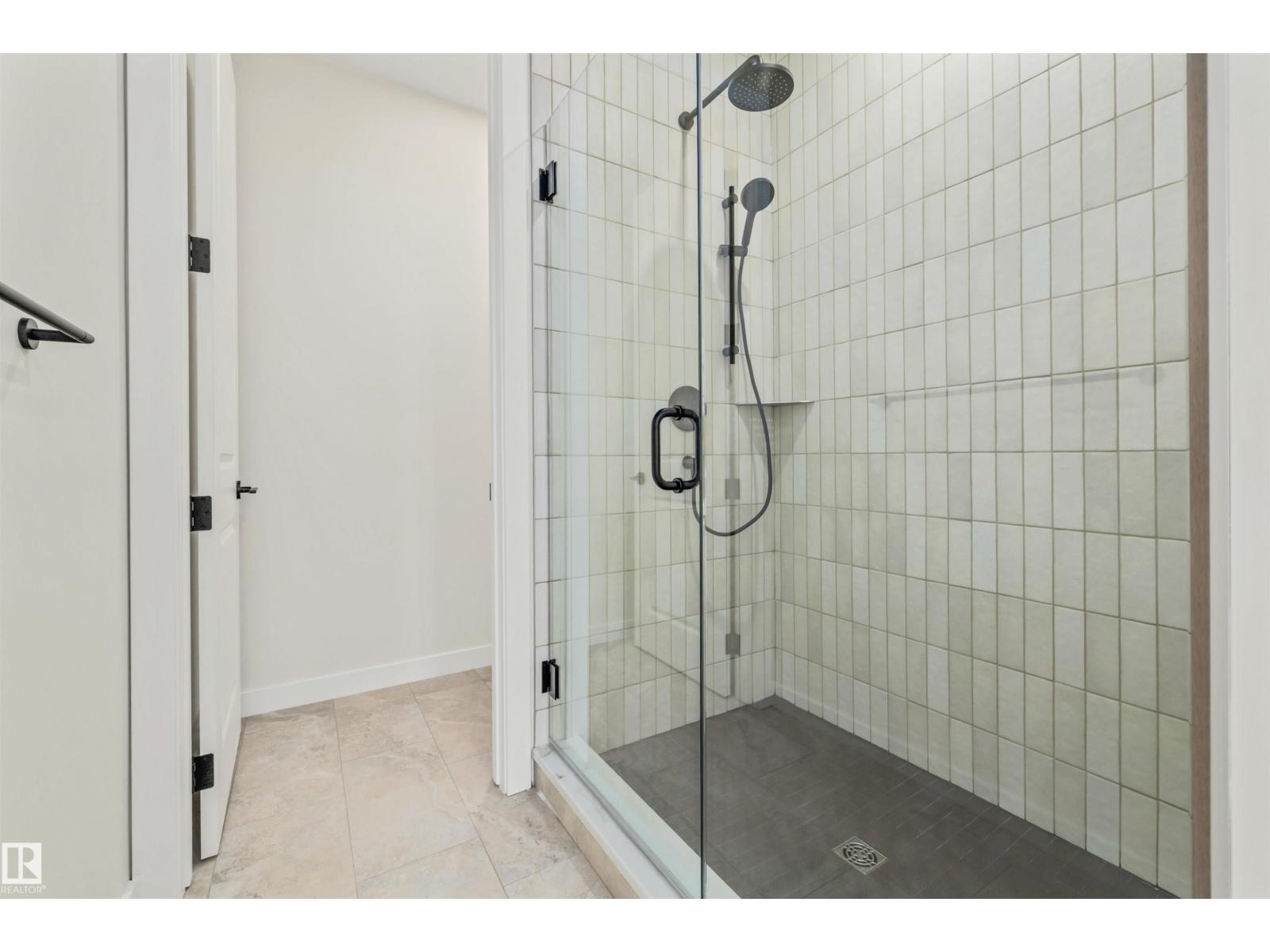 10934 132 ST NW - 37