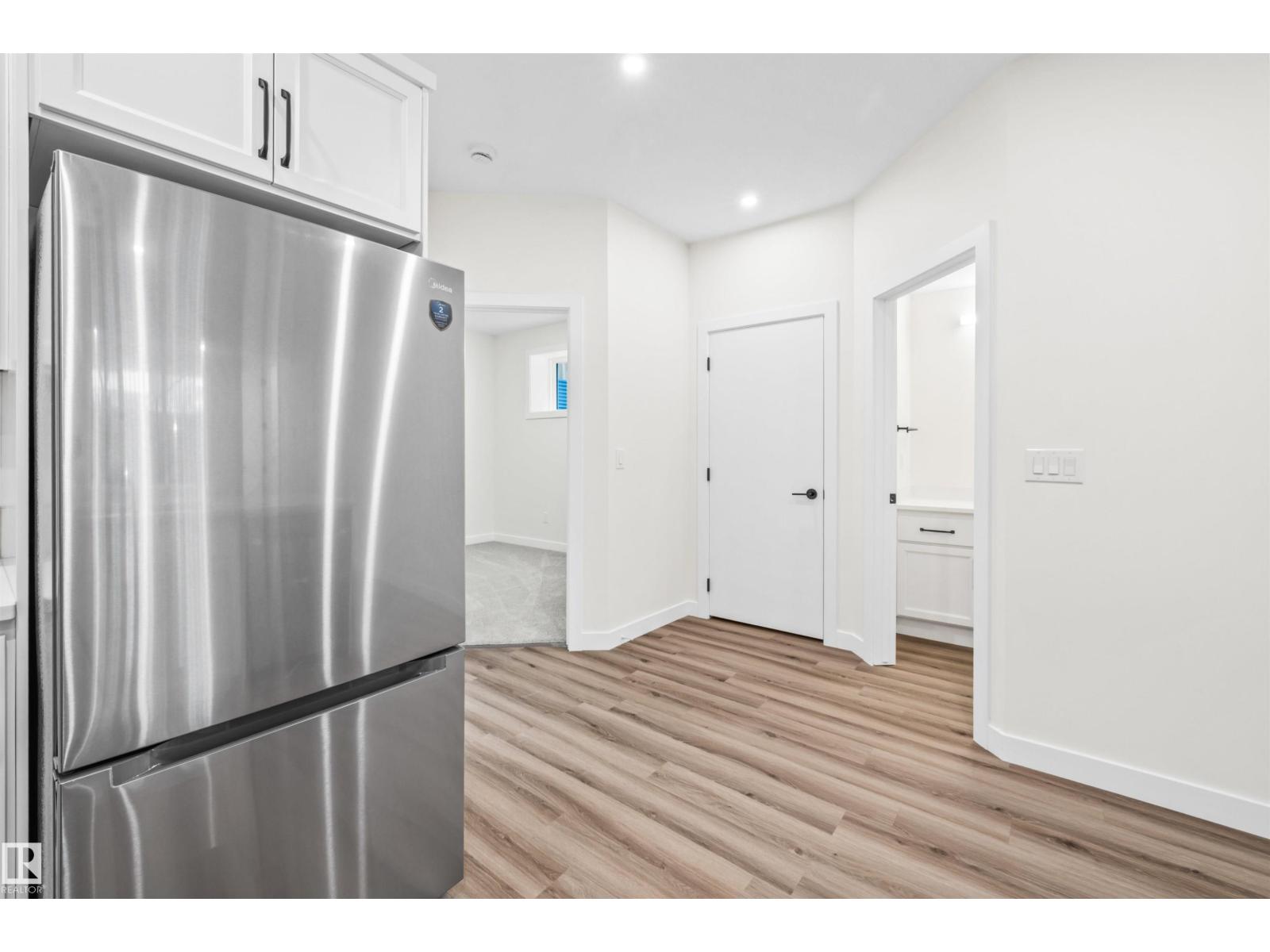 10934 132 ST NW - 55
